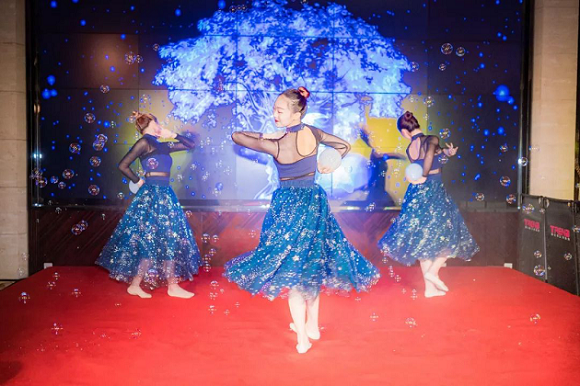 1572266553721071.png 德赢vwin8868官网物业与业主共庆中秋佳节